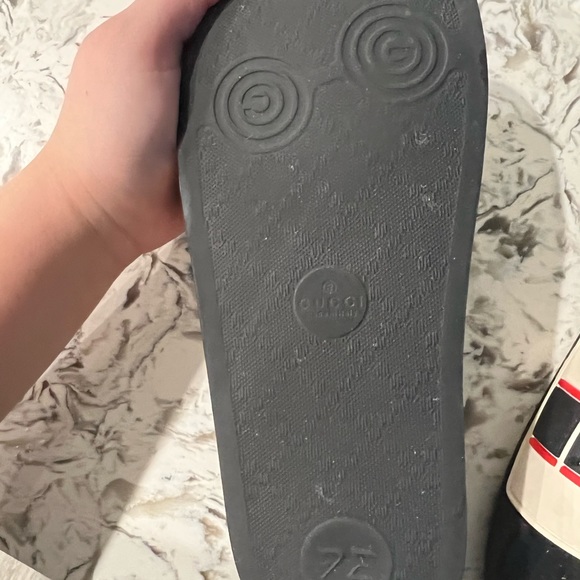 Authentic Gucci Slides - Picture 3 of 3
